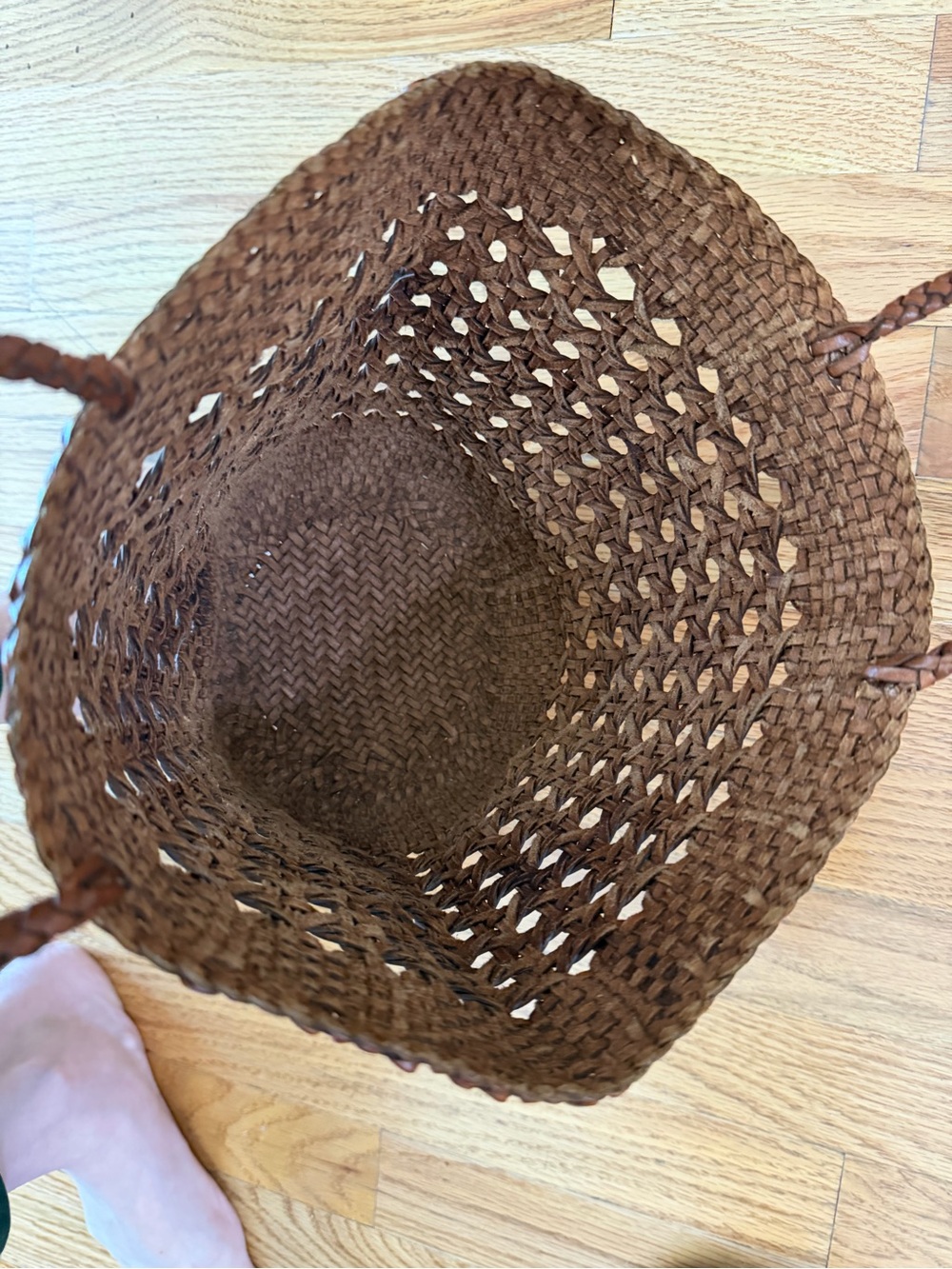Small Dragon Diffusion Woven Leather Handbag - Picture 4 of 4
